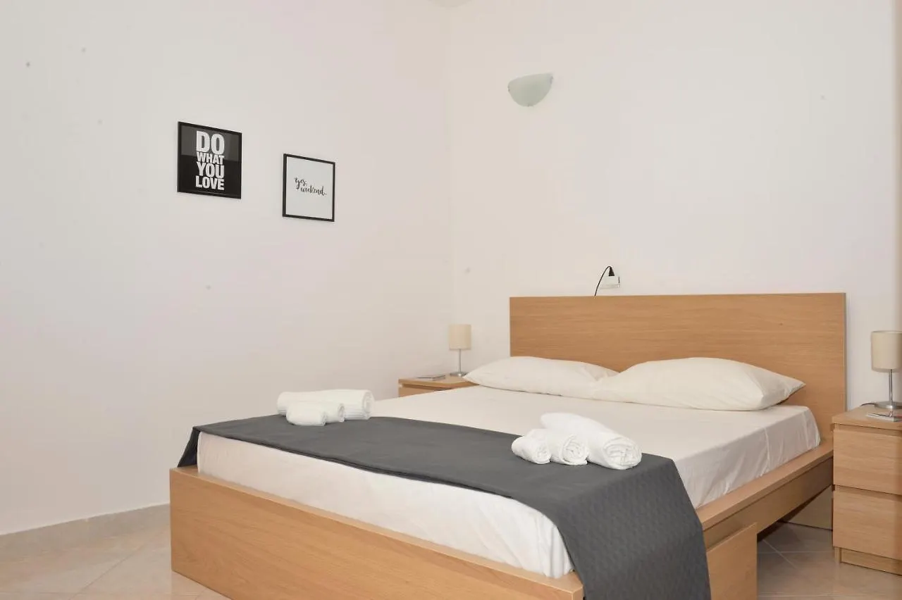 Sicilia Bella Maqueda Apartment Palermo Italy