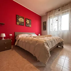 https://em-holiday-apartment-3.in-sardinia.net