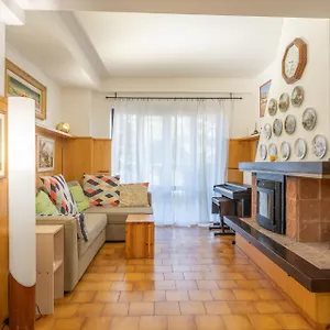 https://barzio-parrocchiale-spacious-apartment-with-mountain.it-lombardy.com